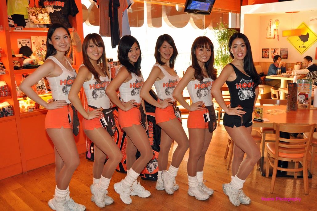 https://img1.wsimg.com/isteam/ip/845da1c5-793a-440c-8714-66825bb2d7d8/Tokyo Japan Hooters 2012 (16).jpg